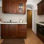 La Casa Di Mary Nyaraló *