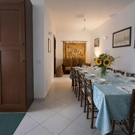 La Casa Di Mary Сasa de vacaciones Amelia